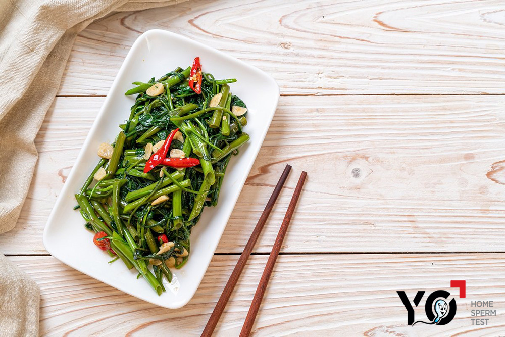 Thực đơn hàng ngày cho người tinh trùng yếu bổ sung rau muống xào tỏi